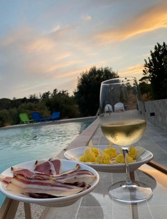 Agriturismo Is Conchisceddas Gonnosfanàdiga Zewnętrze zdjęcie
