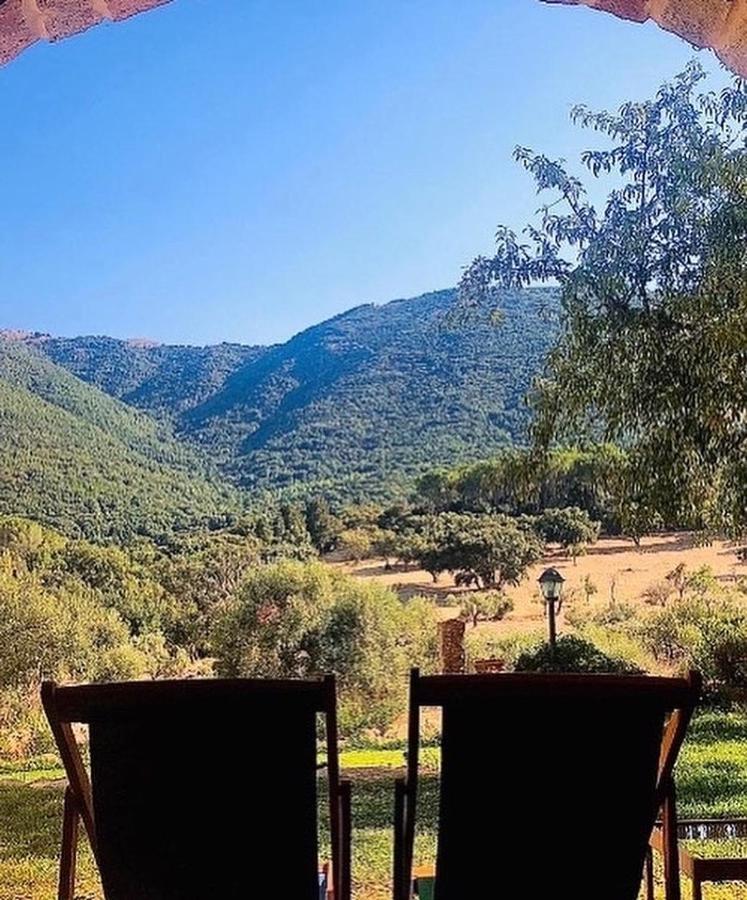 Agriturismo Is Conchisceddas Gonnosfanàdiga Zewnętrze zdjęcie