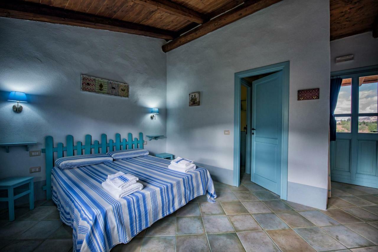 Agriturismo Is Conchisceddas Gonnosfanàdiga Zewnętrze zdjęcie